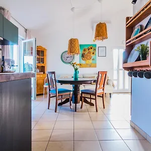  Apartment For Two 200m From The